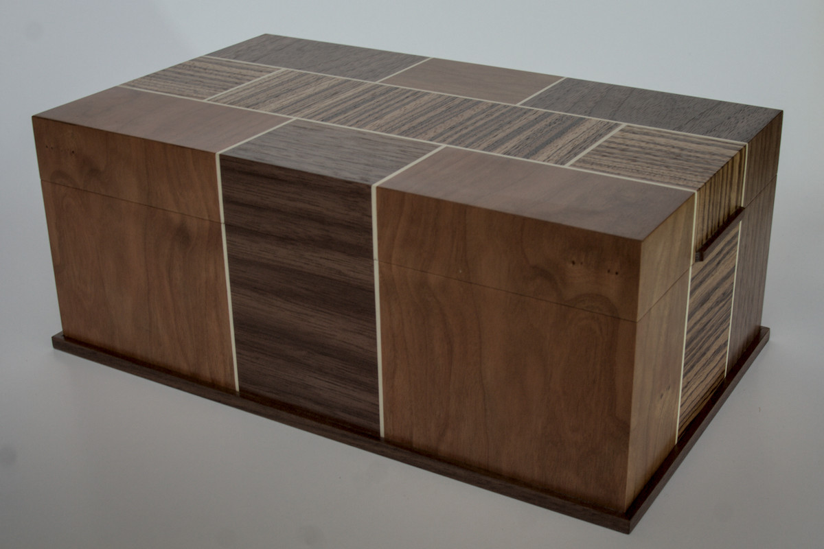 Veneered box